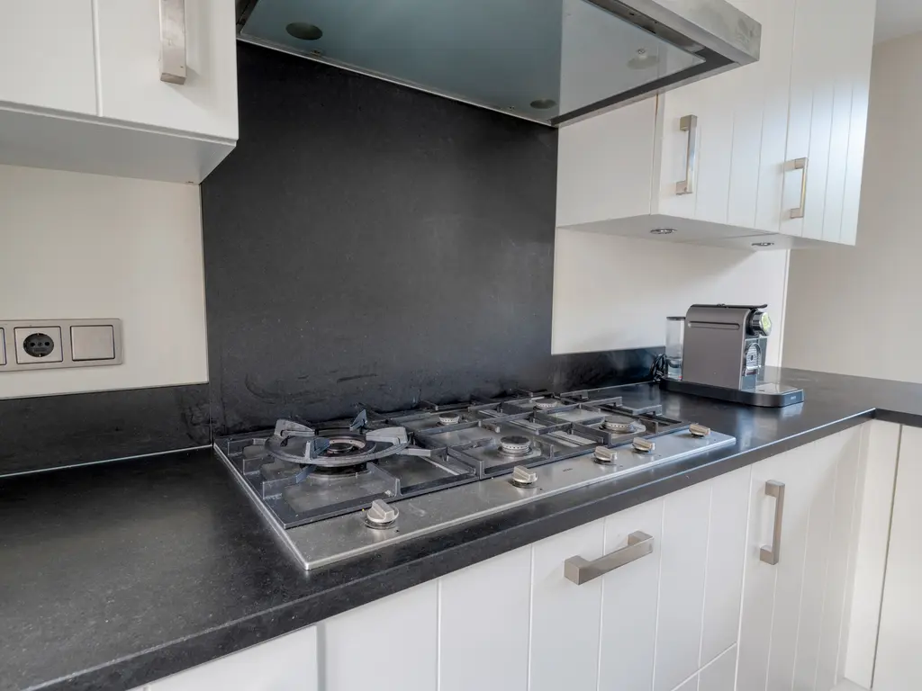 Koolstraat 24, HELMOND