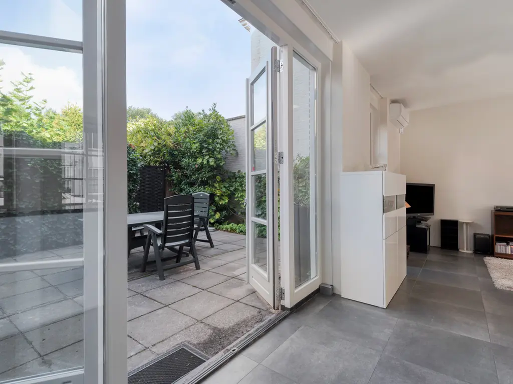 Koolstraat 24, HELMOND