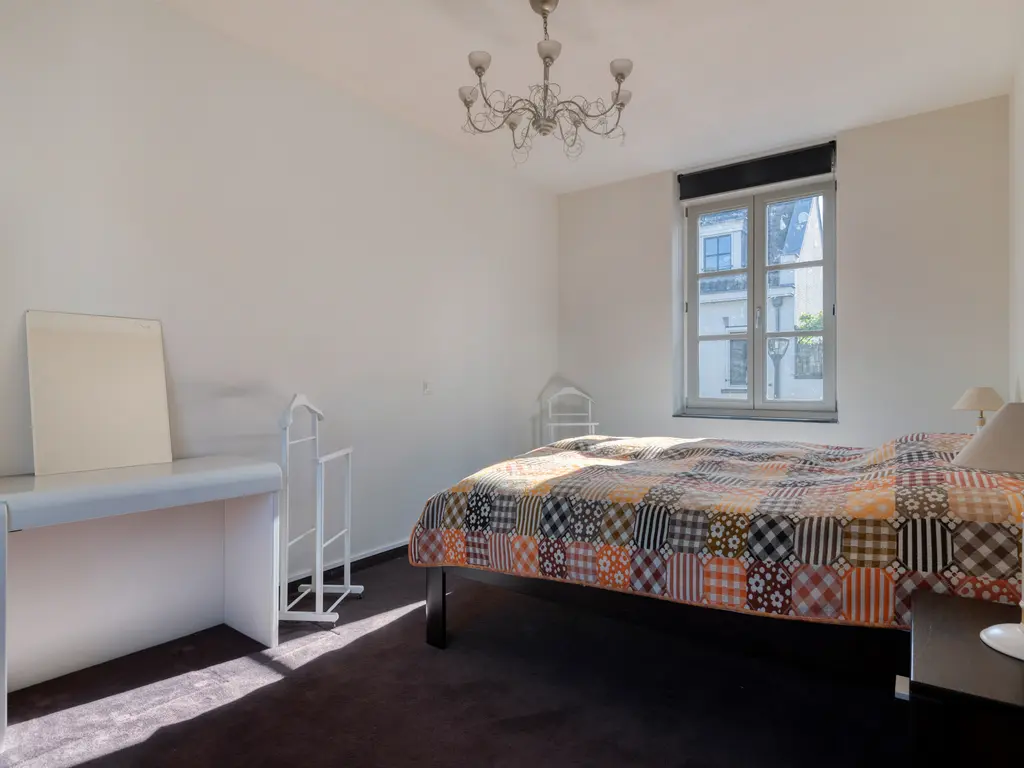 Koolstraat 24, HELMOND