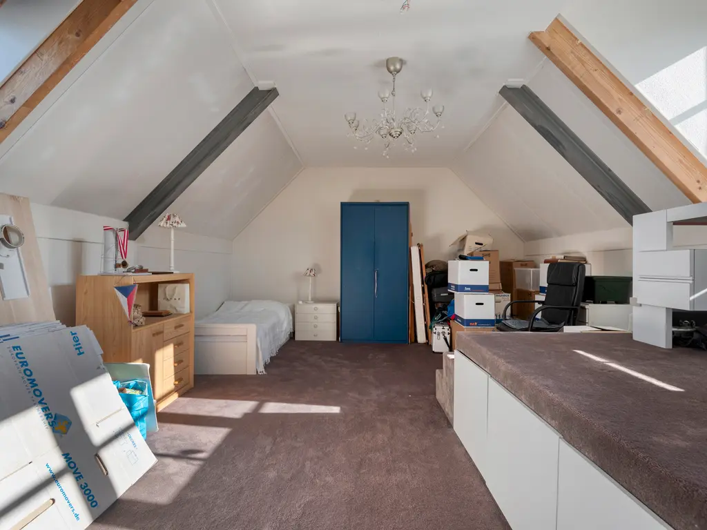 Koolstraat 24, HELMOND