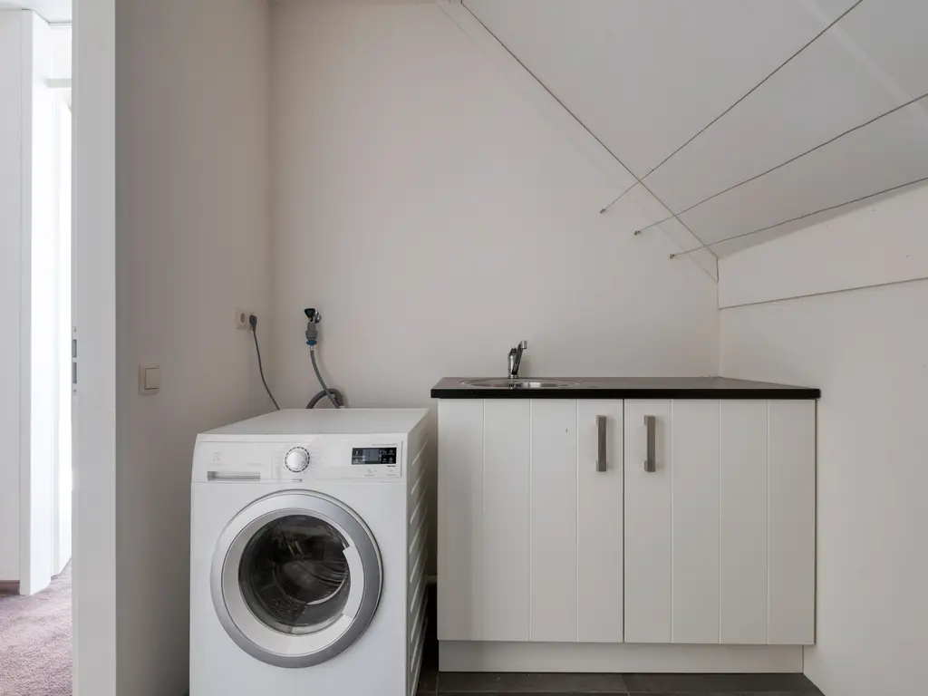 Koolstraat 24, HELMOND