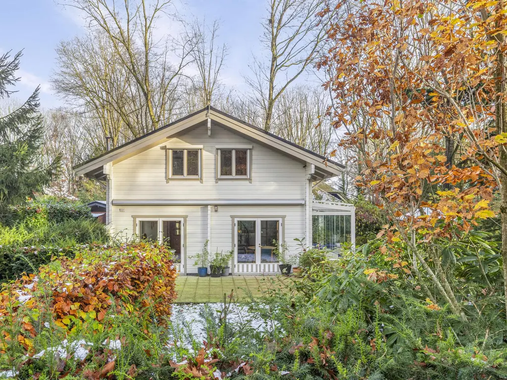 De Stille Wille 27, OOST WEST EN MIDDELBEERS