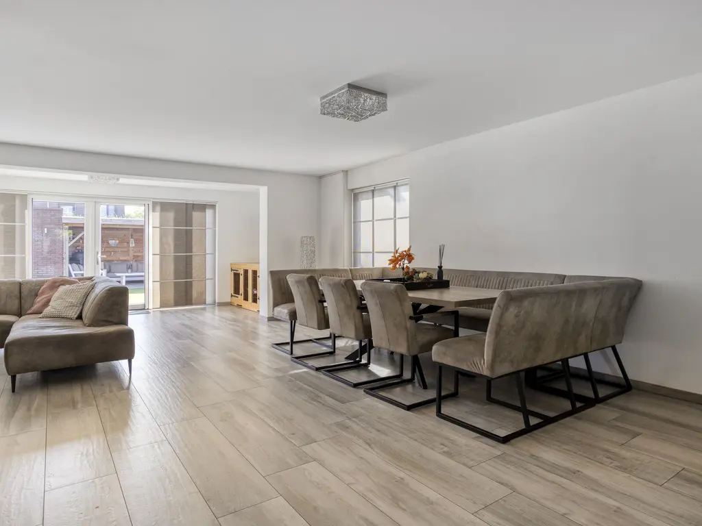 Spakenburglaan 76, TILBURG