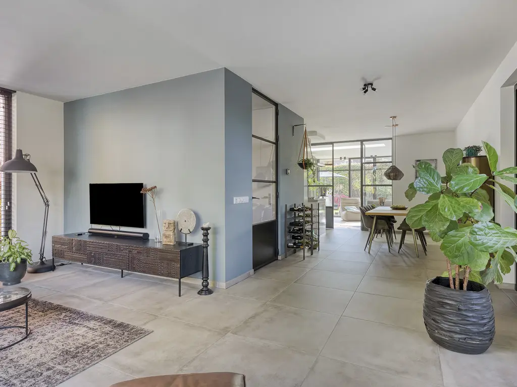 Cranendoncklaan 97a, BUDEL