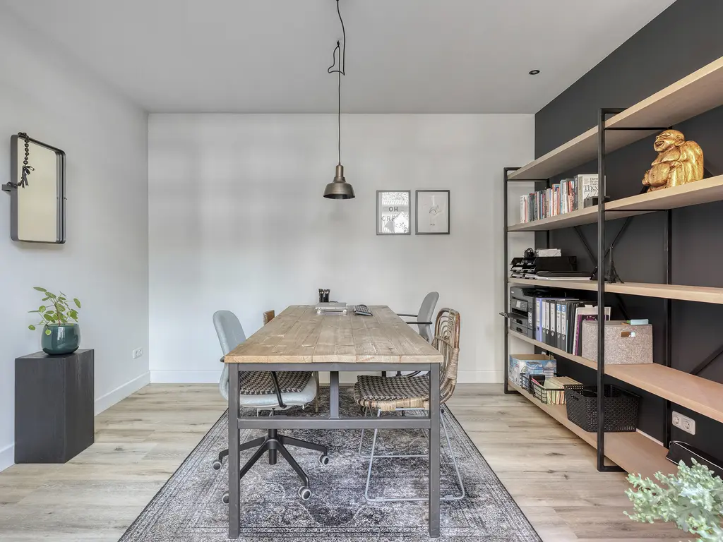 Cranendoncklaan 97a, BUDEL