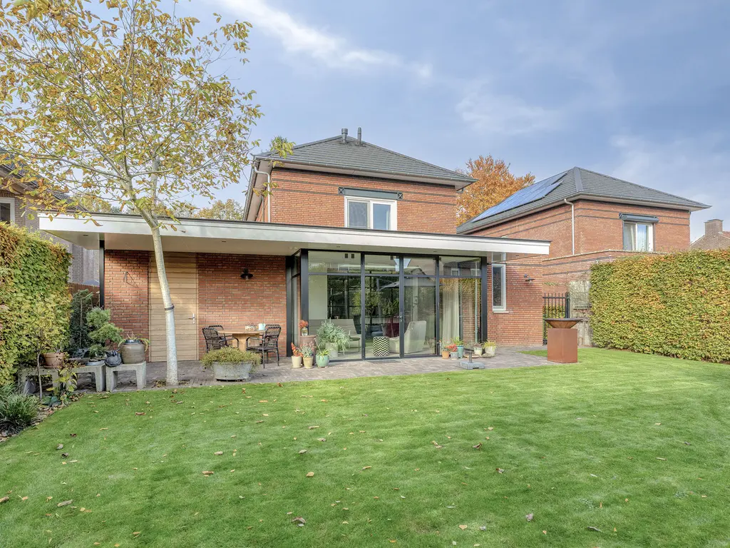 Cranendoncklaan 97a, BUDEL