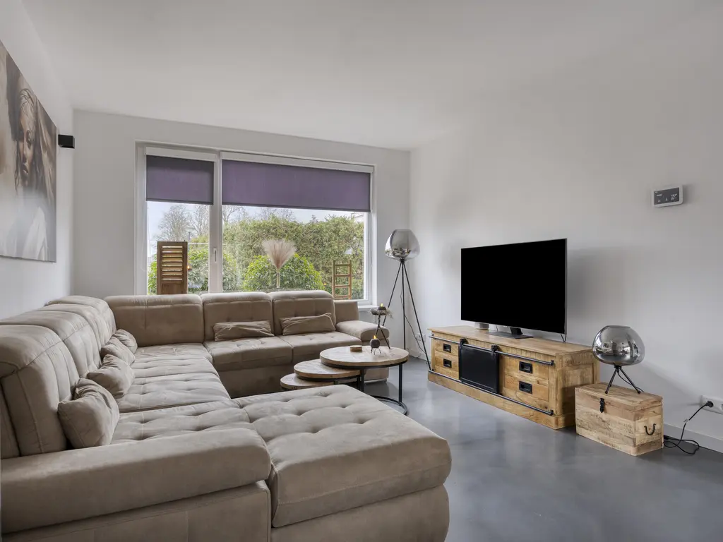 Seringenhof 28, WAALWIJK