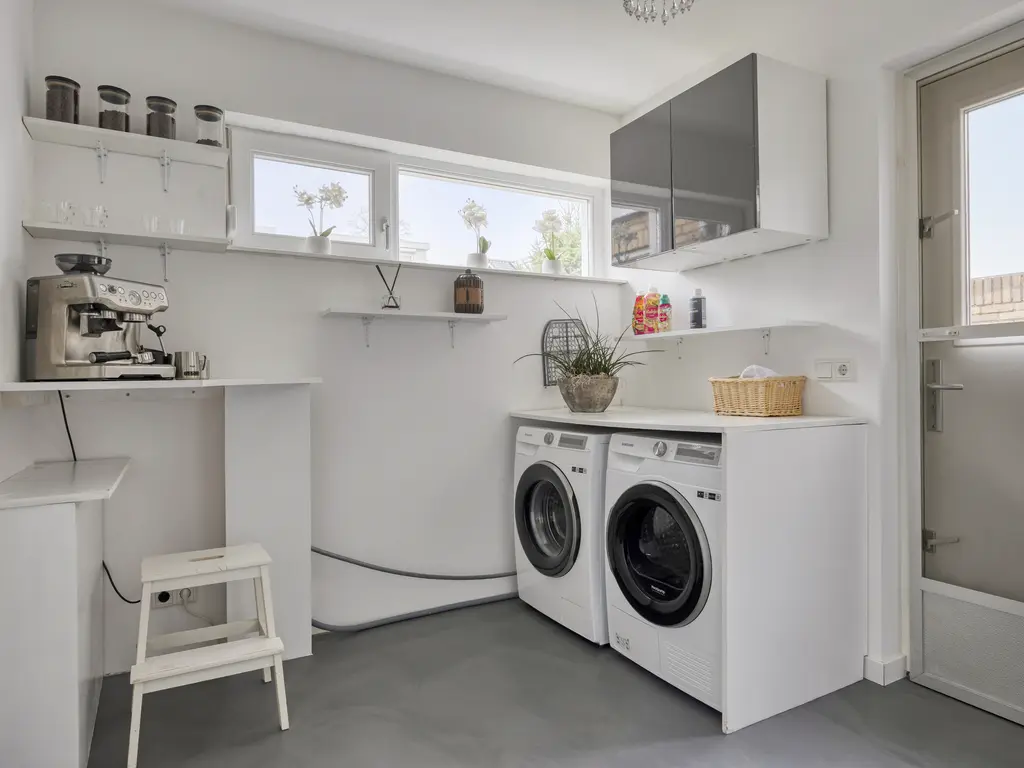 Seringenhof 28, WAALWIJK