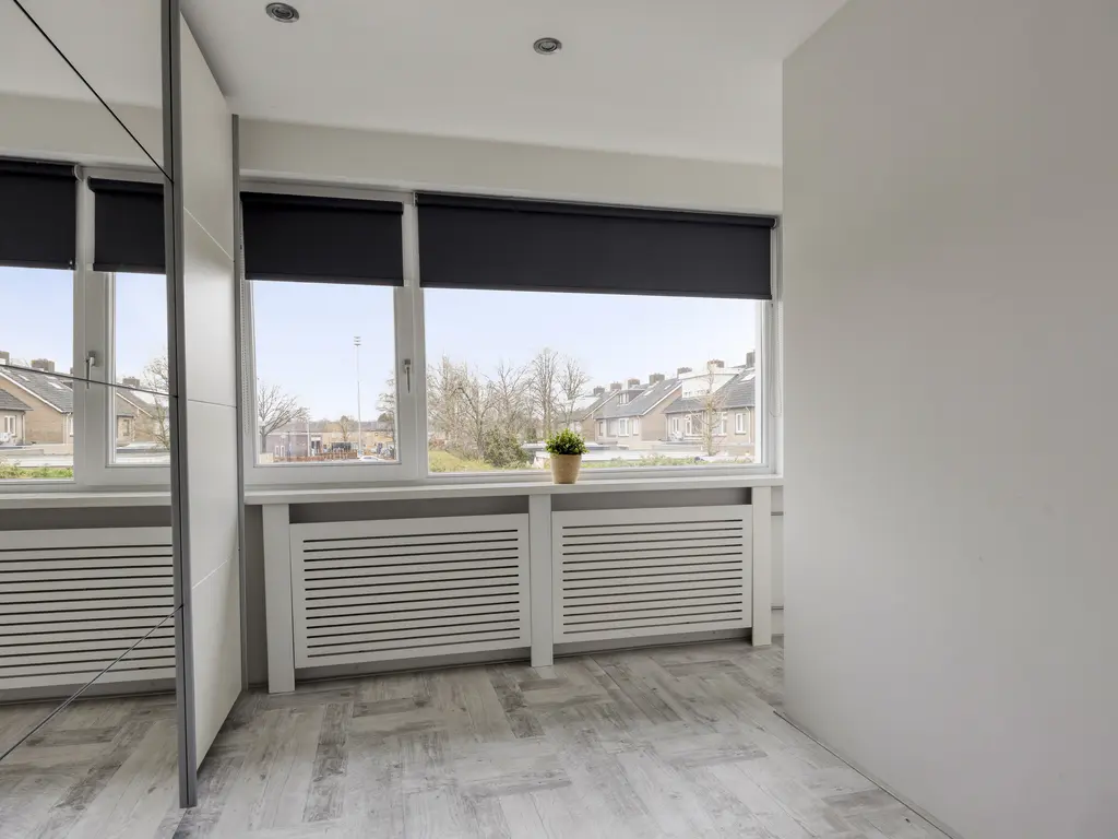 Seringenhof 28, WAALWIJK