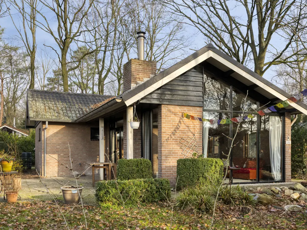 De Stille Wille 146, OOST WEST EN MIDDELBEERS