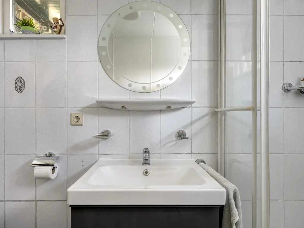 De Stille Wille 146, OOST WEST EN MIDDELBEERS