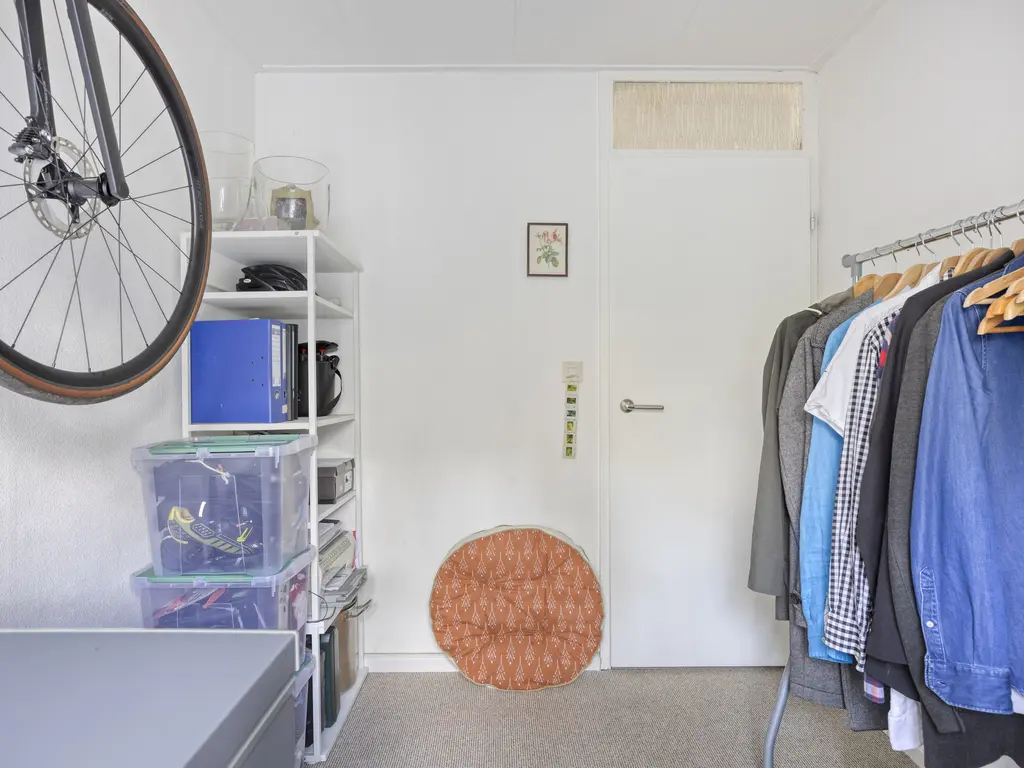 De Stille Wille 146, OOST WEST EN MIDDELBEERS