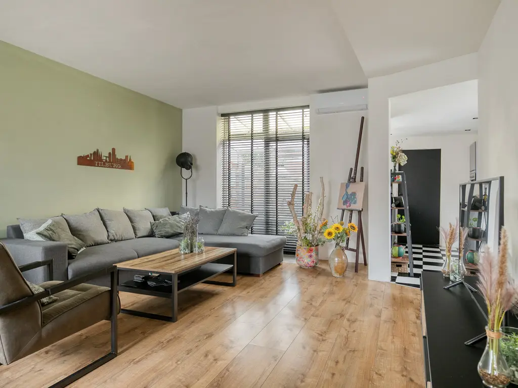 Kwaadeindstraat 100, TILBURG