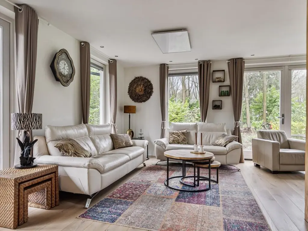 De Stille Wille 51, OOST WEST EN MIDDELBEERS