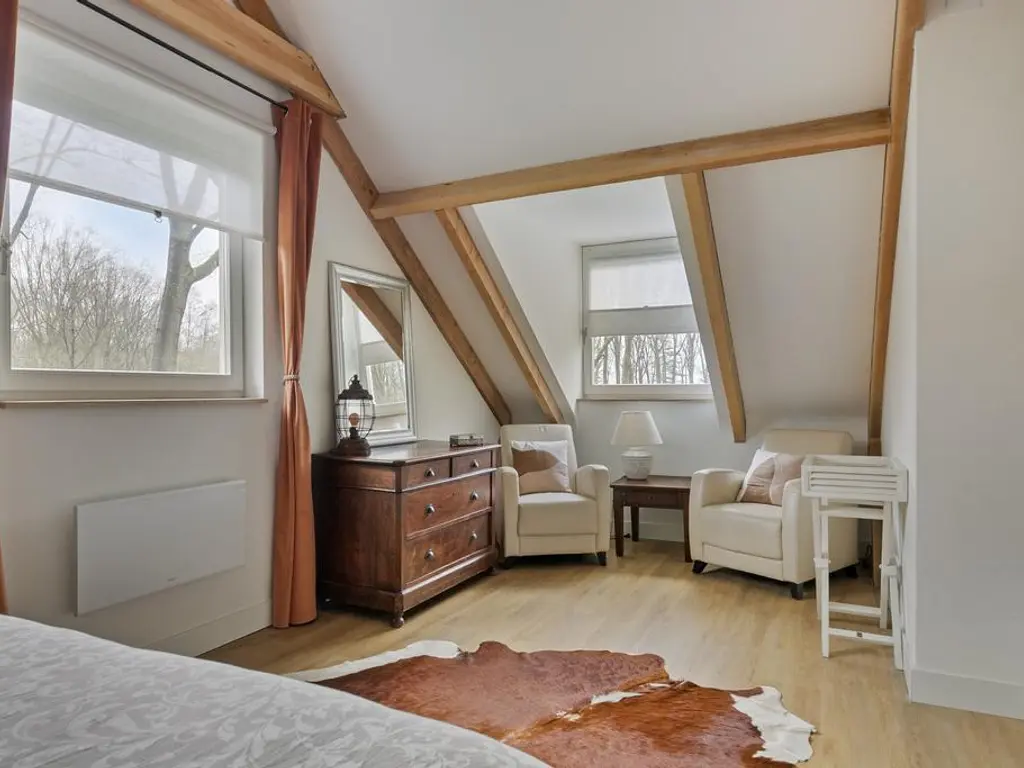 De Stille Wille 51, OOST WEST EN MIDDELBEERS