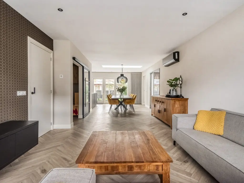 De Knolschans 11, LIEMPDE