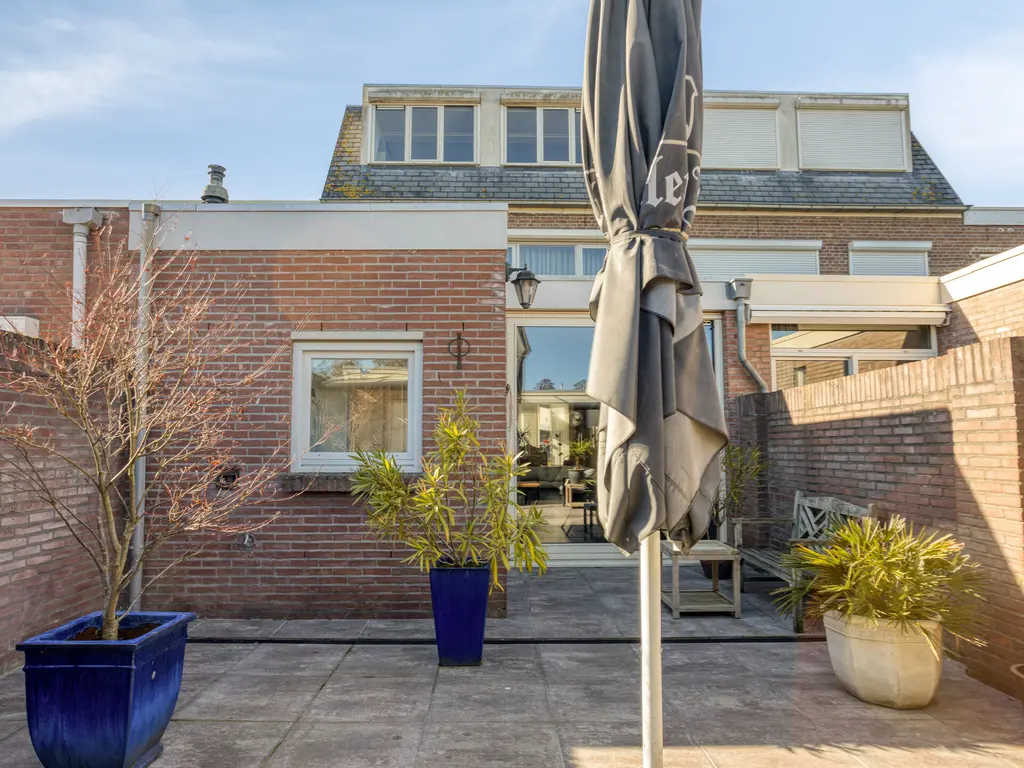 St. Crispijnstraat 27, WAALWIJK