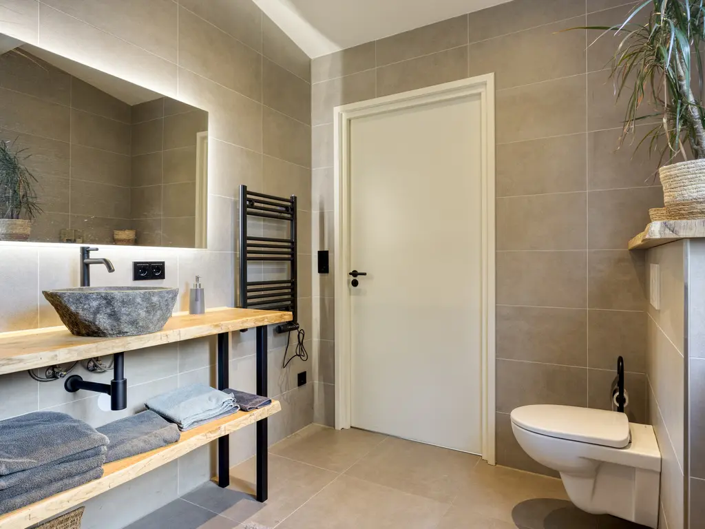 De Stille Wille 202, OOST WEST EN MIDDELBEERS