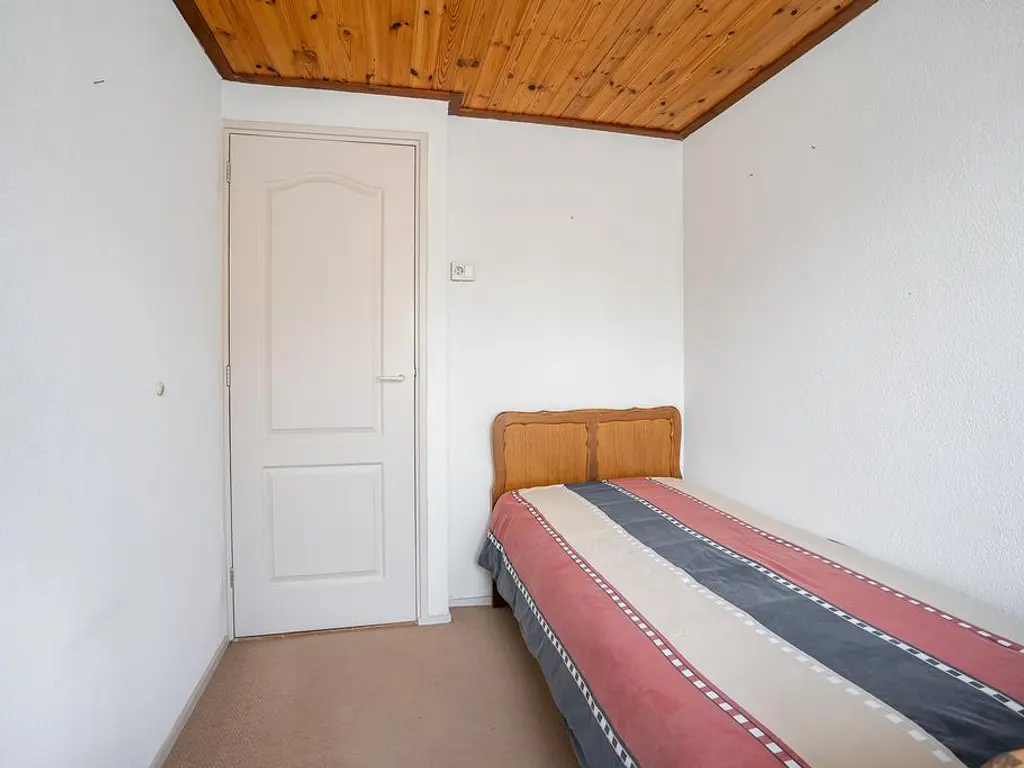 Averuitstraat 26, WAALWIJK