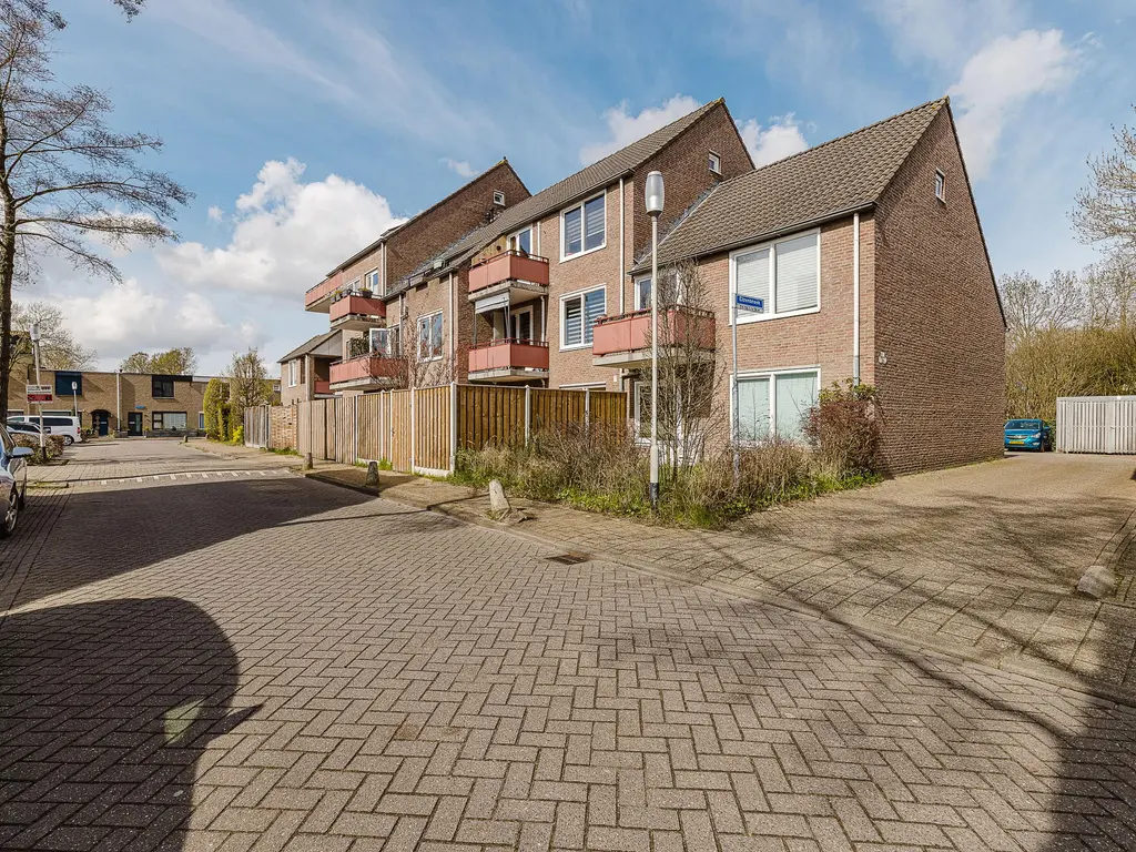 Elzenbroek 64, BREDA