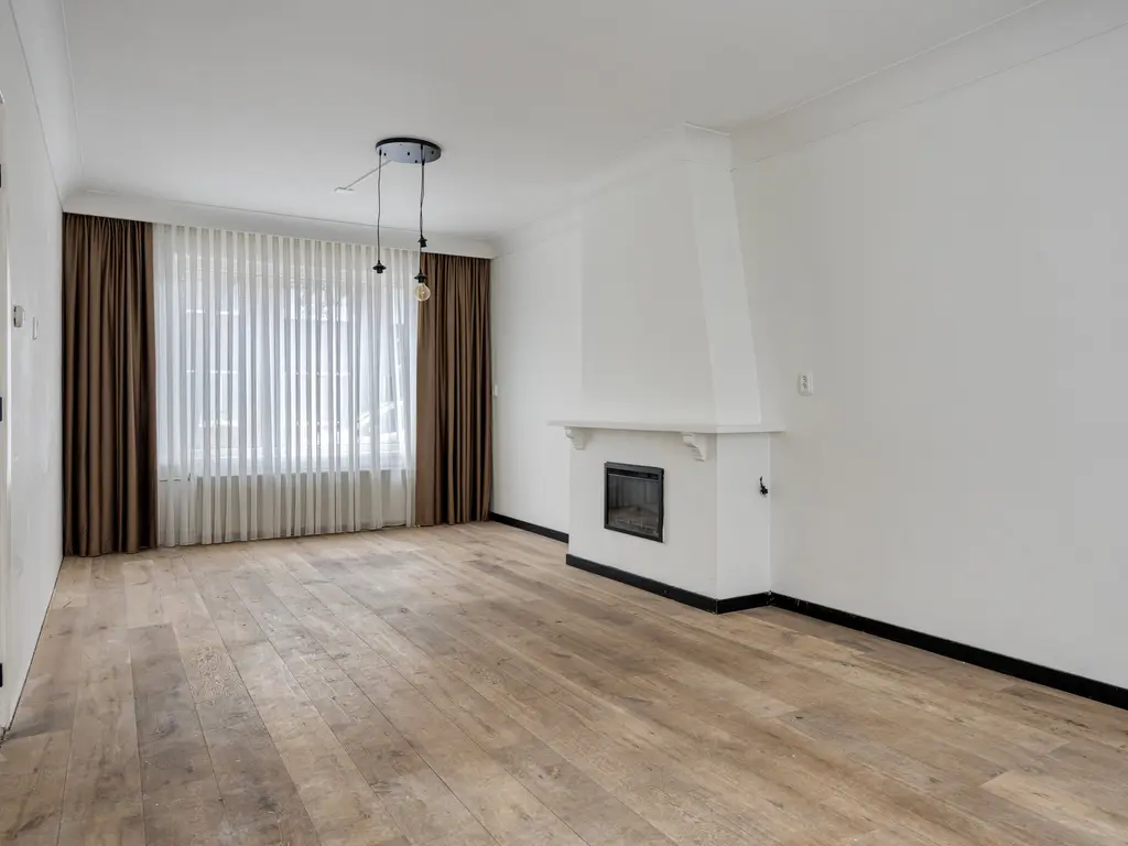 Zuidoosterfront 74, 'S-HERTOGENBOSCH