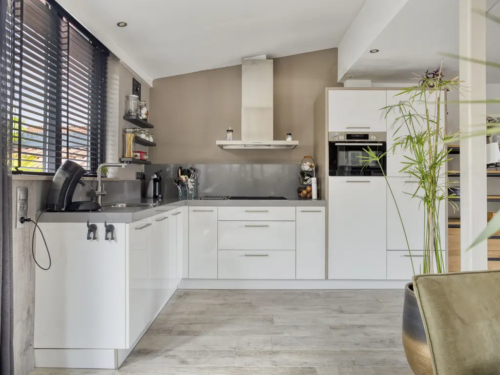 Kamperfoeliestraat 30, WAALWIJK