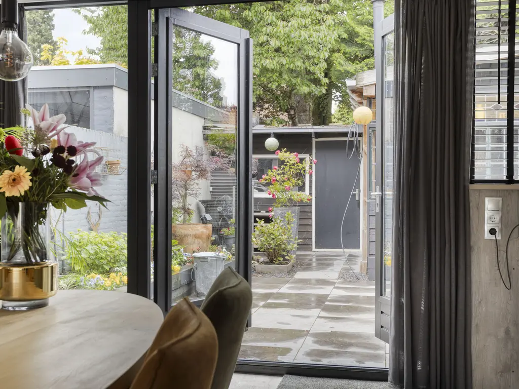 Kamperfoeliestraat 30, WAALWIJK