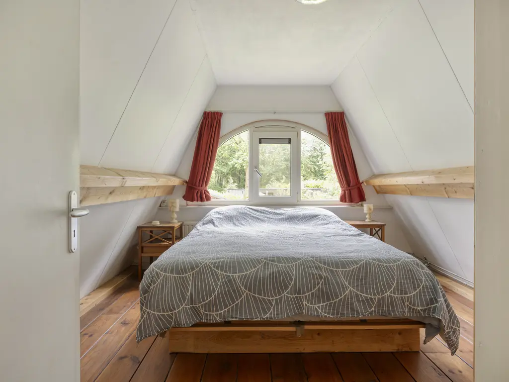 De Stille Wille 209, OOST WEST EN MIDDELBEERS