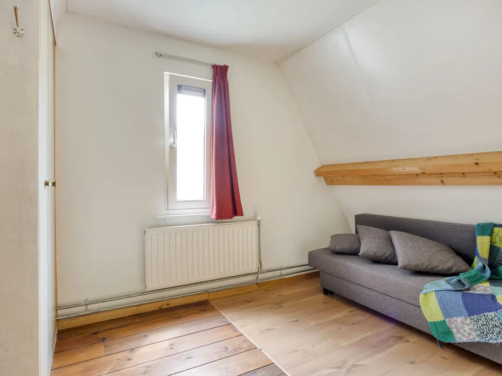 De Stille Wille 209, OOST WEST EN MIDDELBEERS