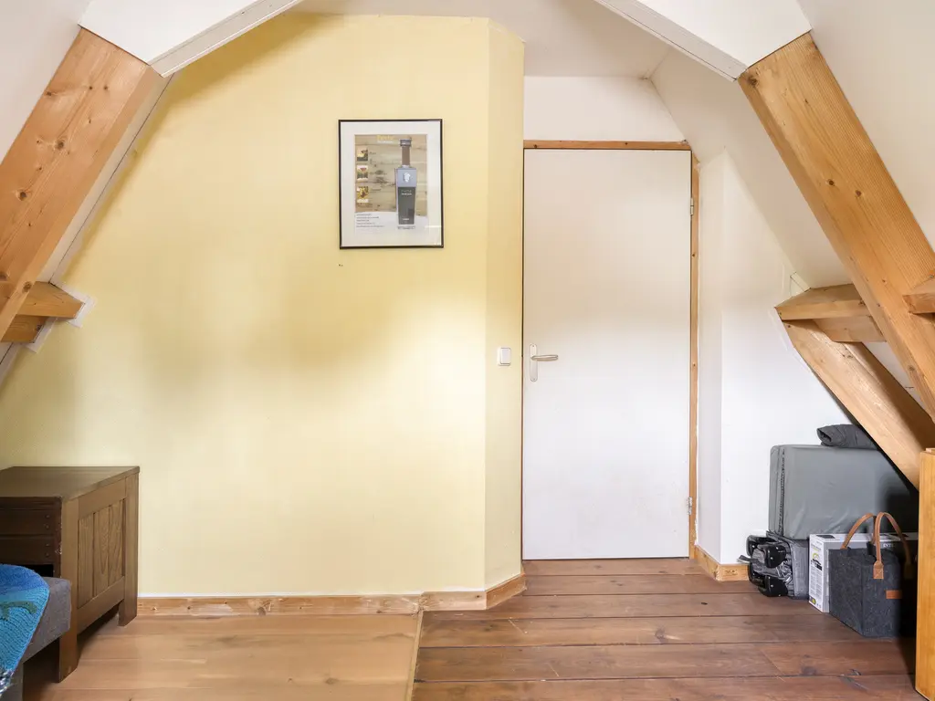 De Stille Wille 209, OOST WEST EN MIDDELBEERS