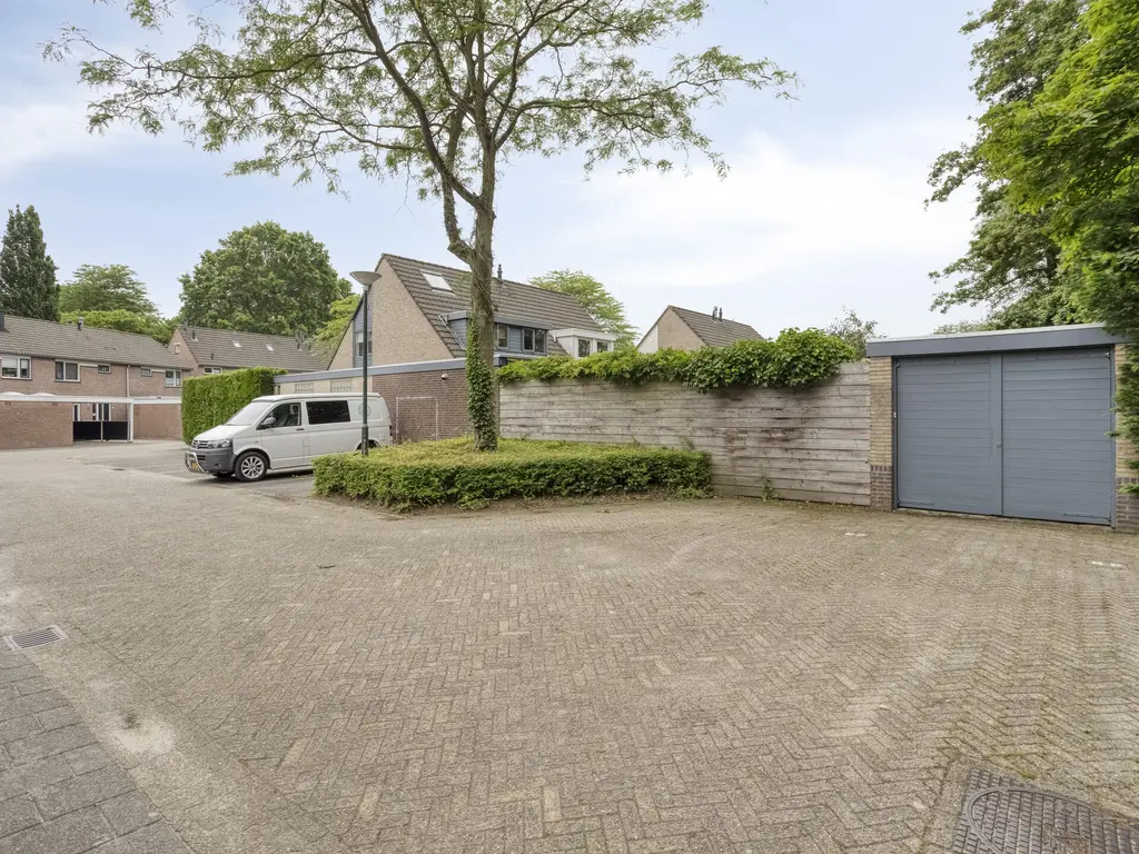 Berliozhof 19, SCHIJNDEL