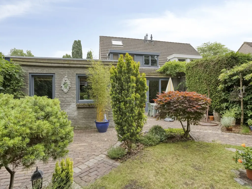 Berliozhof 19, SCHIJNDEL