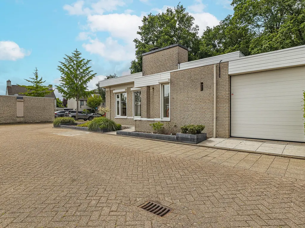 Châteaurouxhof 1, EINDHOVEN