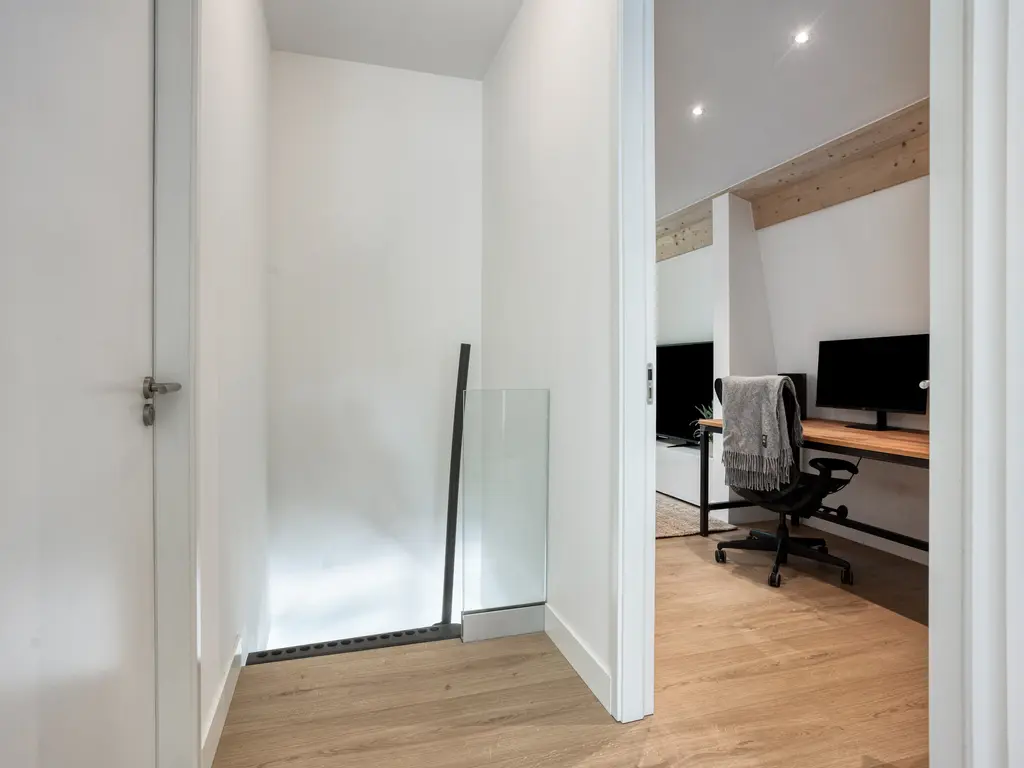 De Stille Wille 29, OOST WEST EN MIDDELBEERS