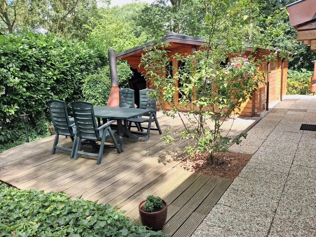 De Stille Wille 167, OOST WEST EN MIDDELBEERS