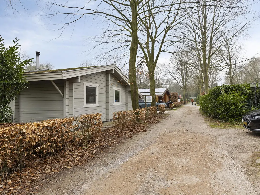 De Stille Wille 275, OOST WEST EN MIDDELBEERS