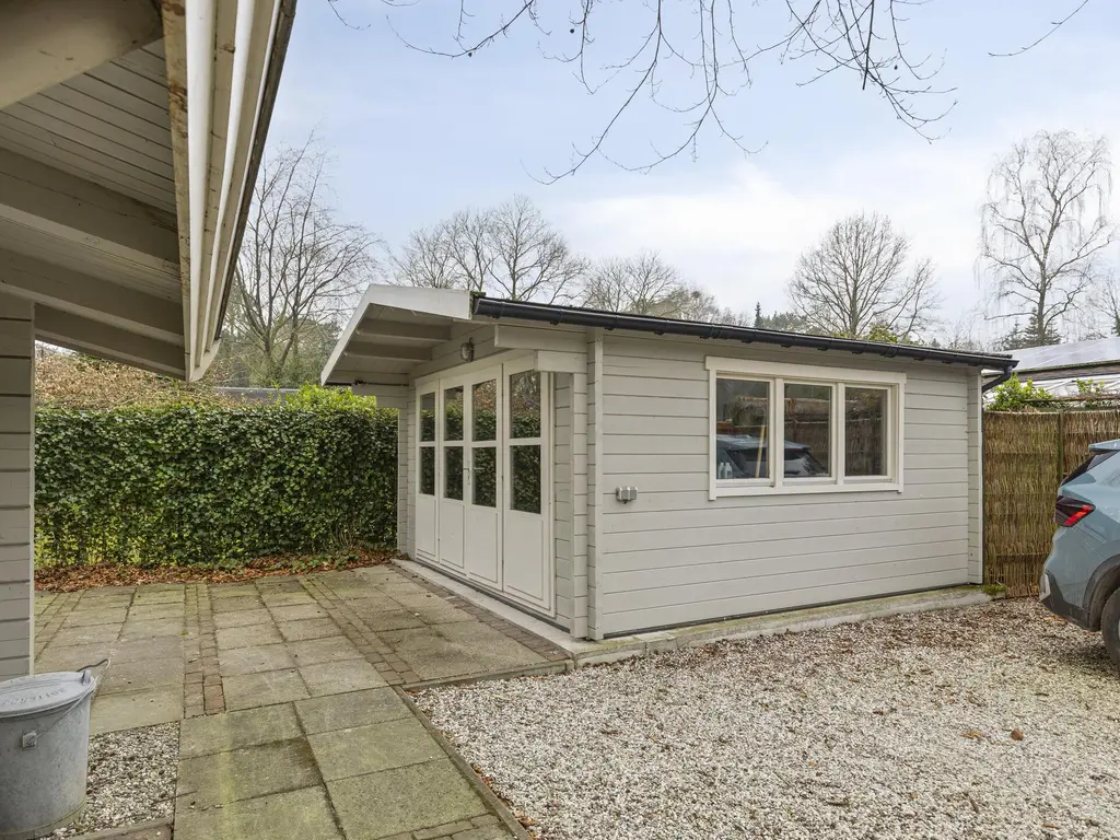 De Stille Wille 275, OOST WEST EN MIDDELBEERS