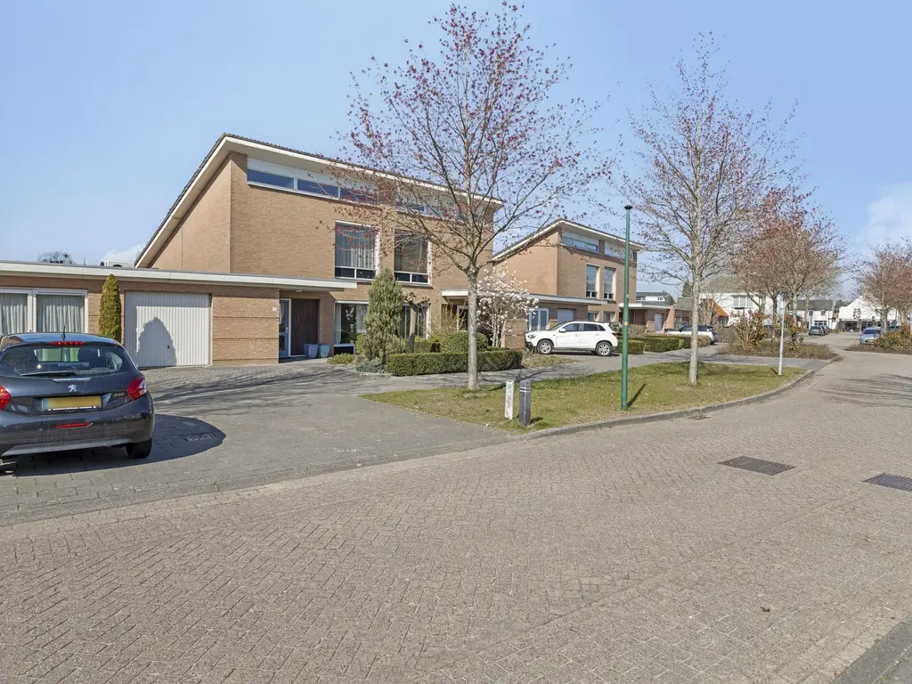 Cambreur 8, KAATSHEUVEL