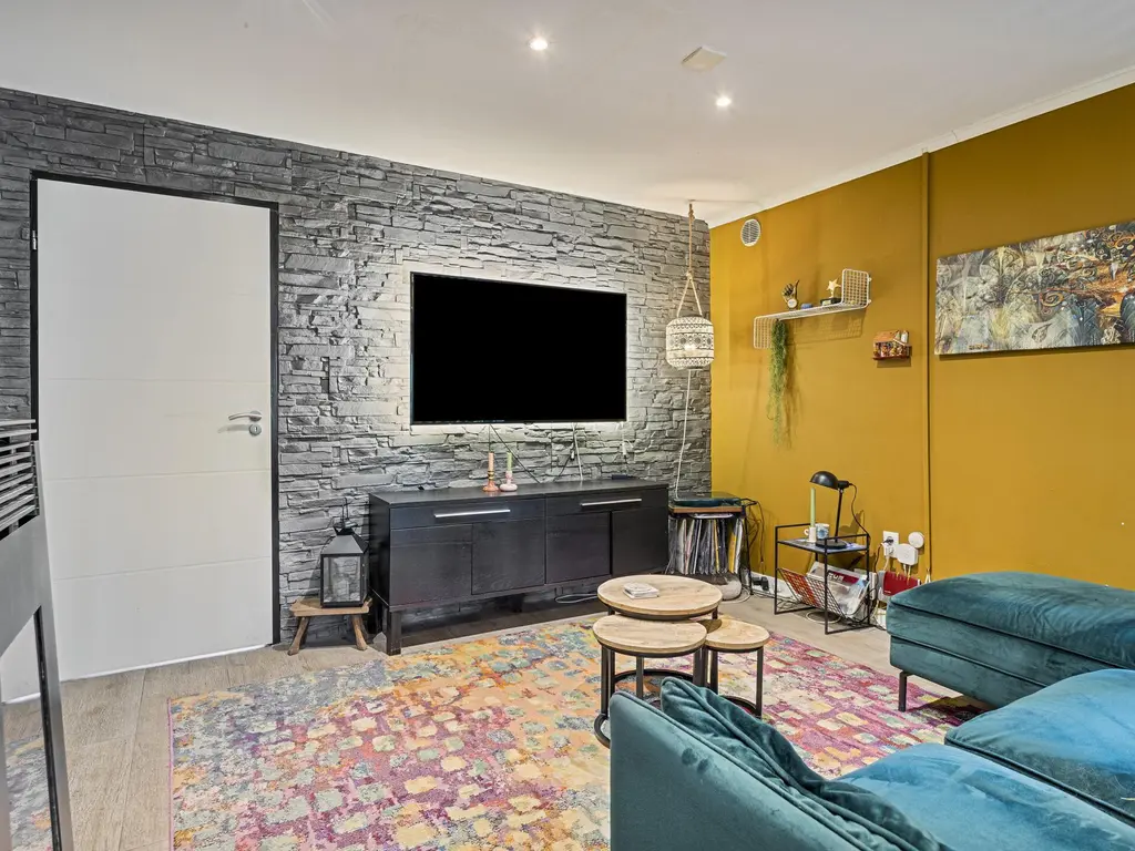 De Stille Wille 26, OOST WEST EN MIDDELBEERS