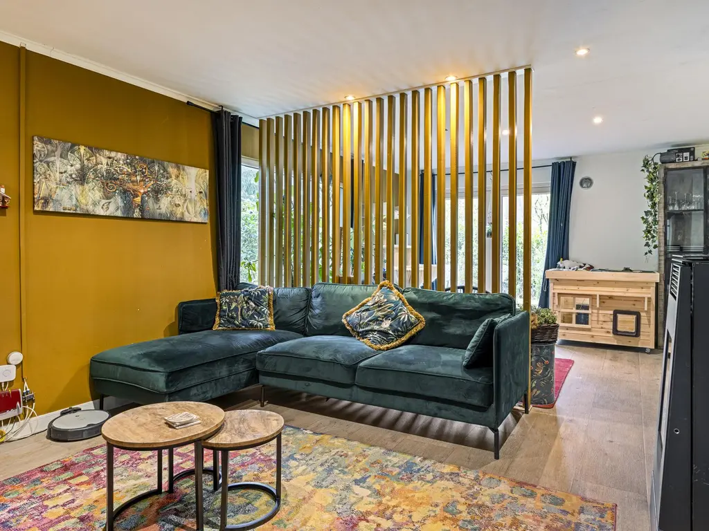 De Stille Wille 26, OOST WEST EN MIDDELBEERS