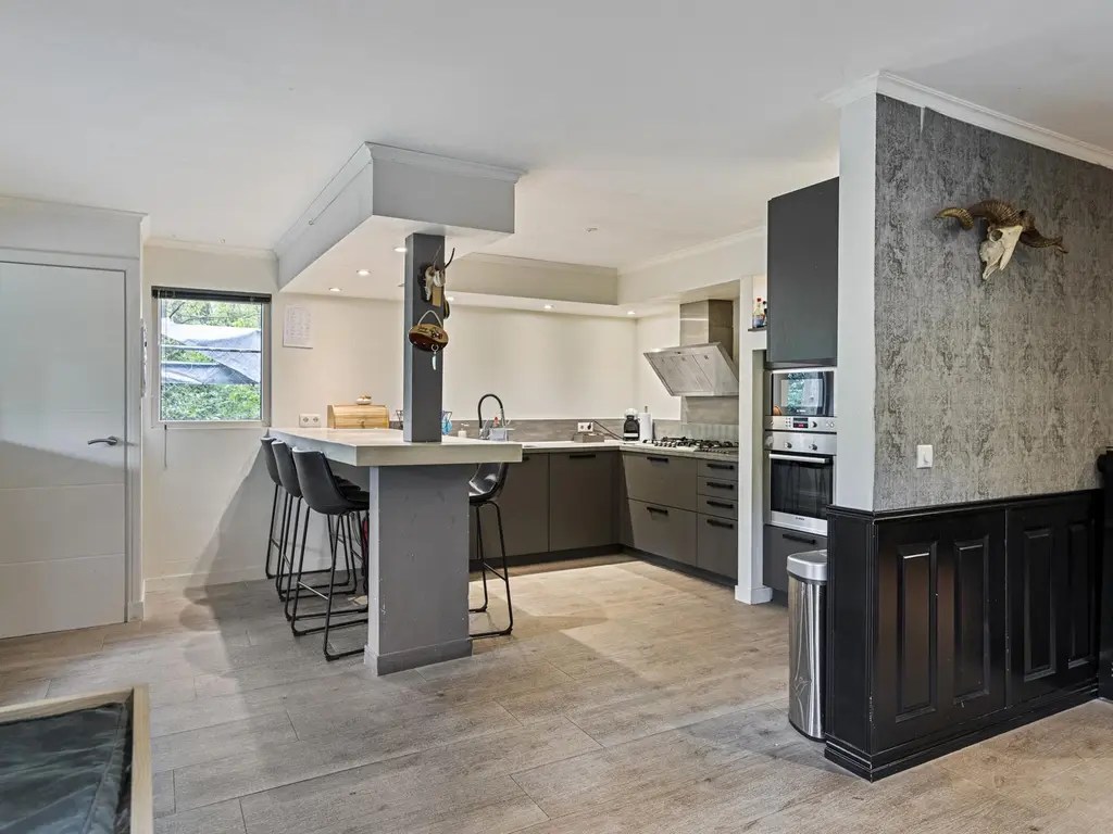 De Stille Wille 26, OOST WEST EN MIDDELBEERS