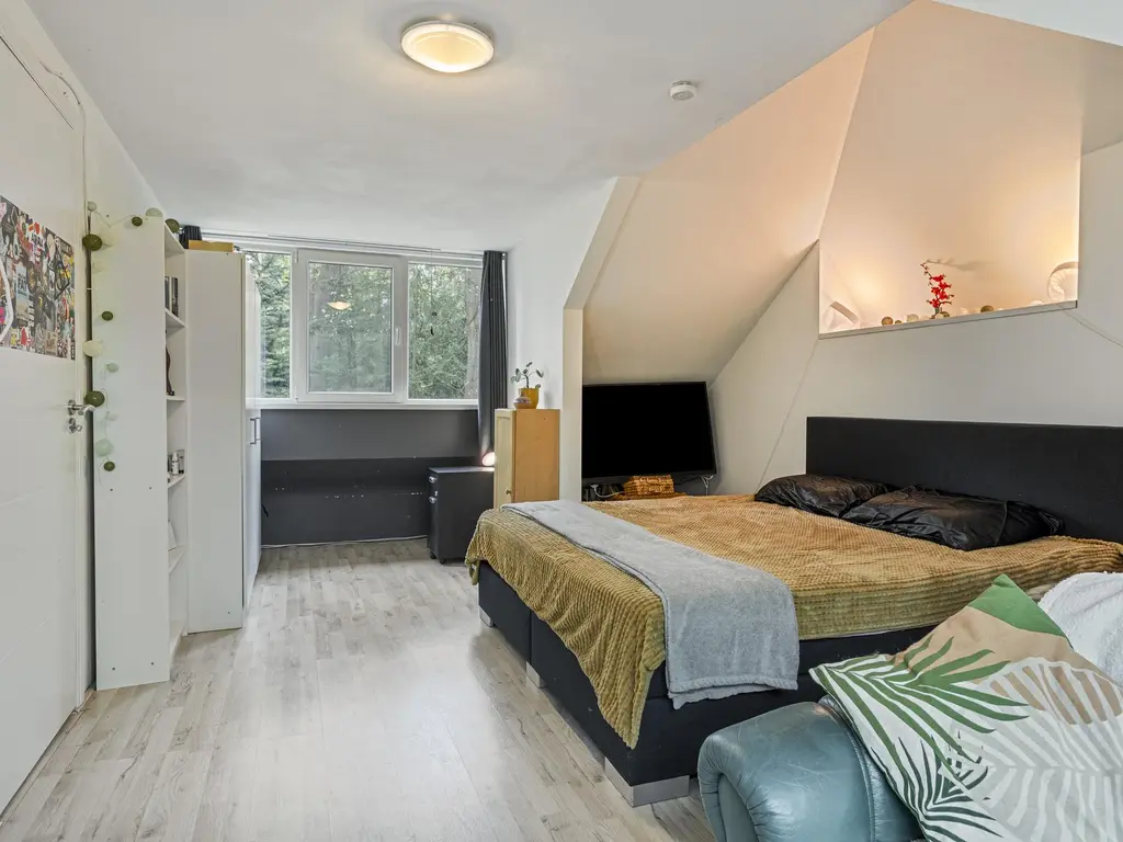 De Stille Wille 26, OOST WEST EN MIDDELBEERS