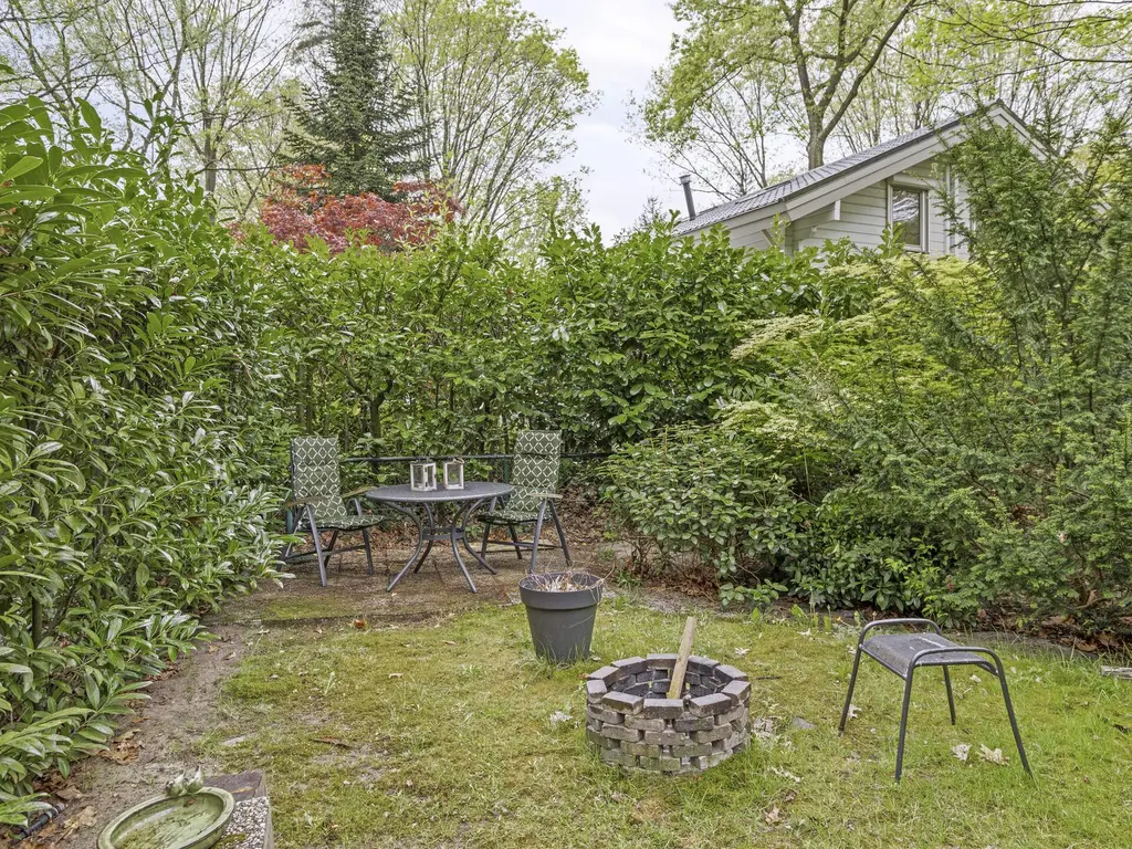 De Stille Wille 26, OOST WEST EN MIDDELBEERS