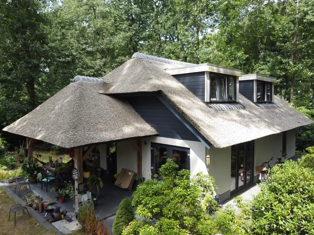 De Stille Wille 26, OOST WEST EN MIDDELBEERS