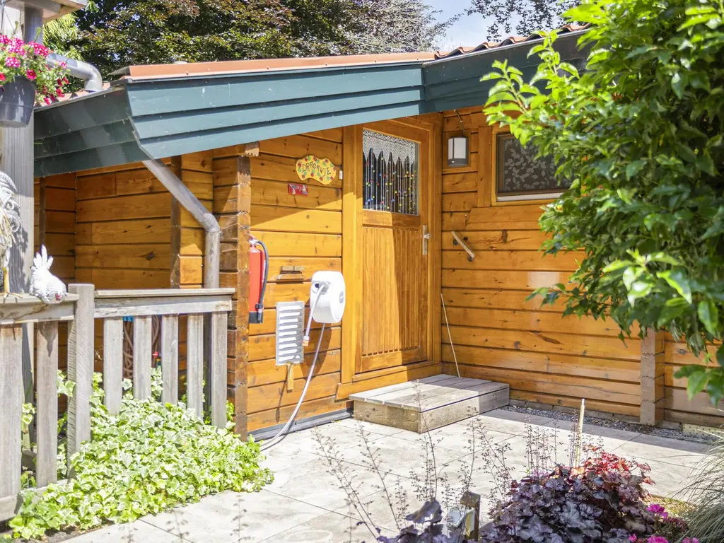 De Stille Wille 278, OOST WEST EN MIDDELBEERS