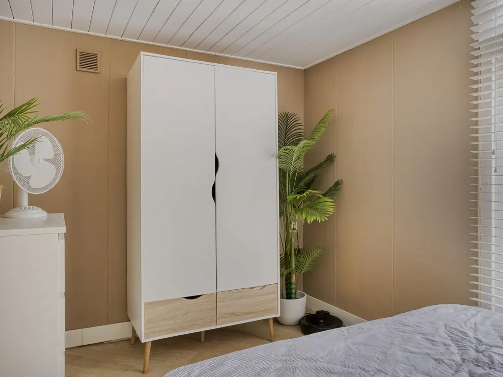 De Stille Wille 49, OOST WEST EN MIDDELBEERS