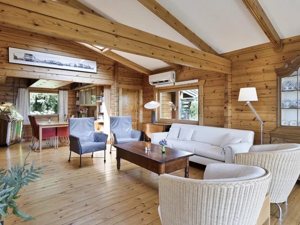 De Stille Wille 317, OOST WEST EN MIDDELBEERS