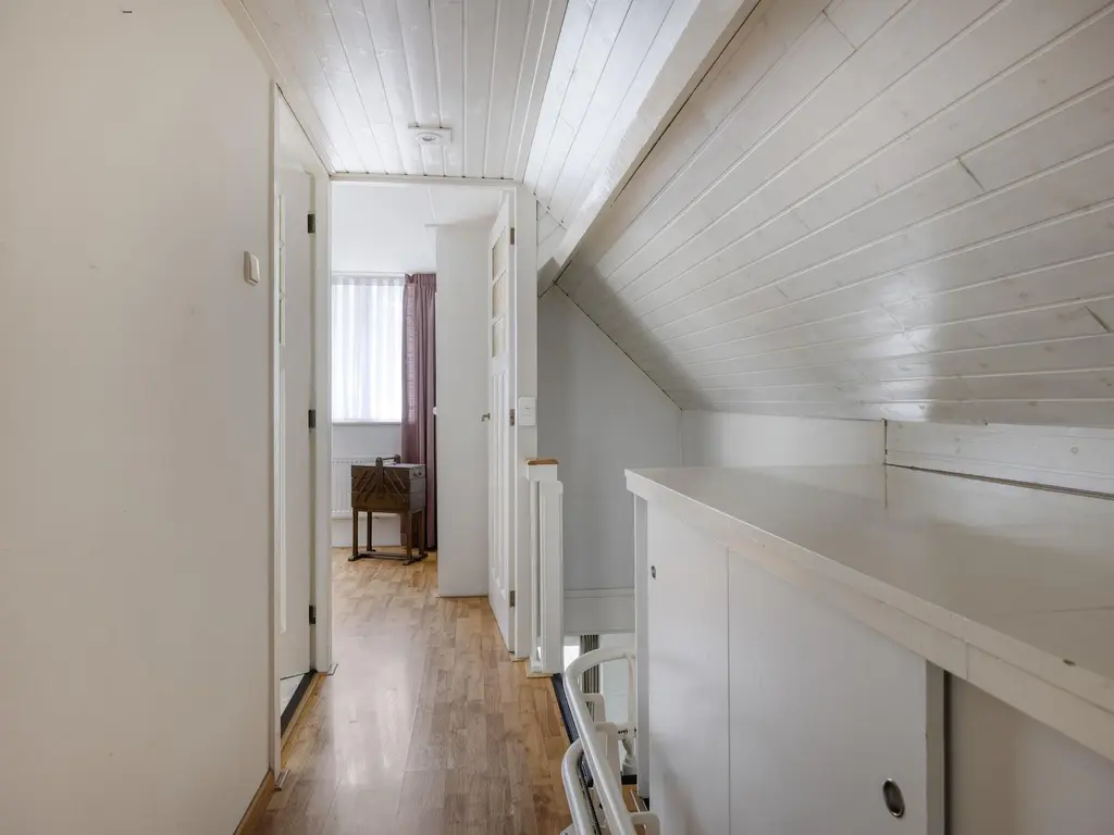 Floris V-laan 27, WAALWIJK