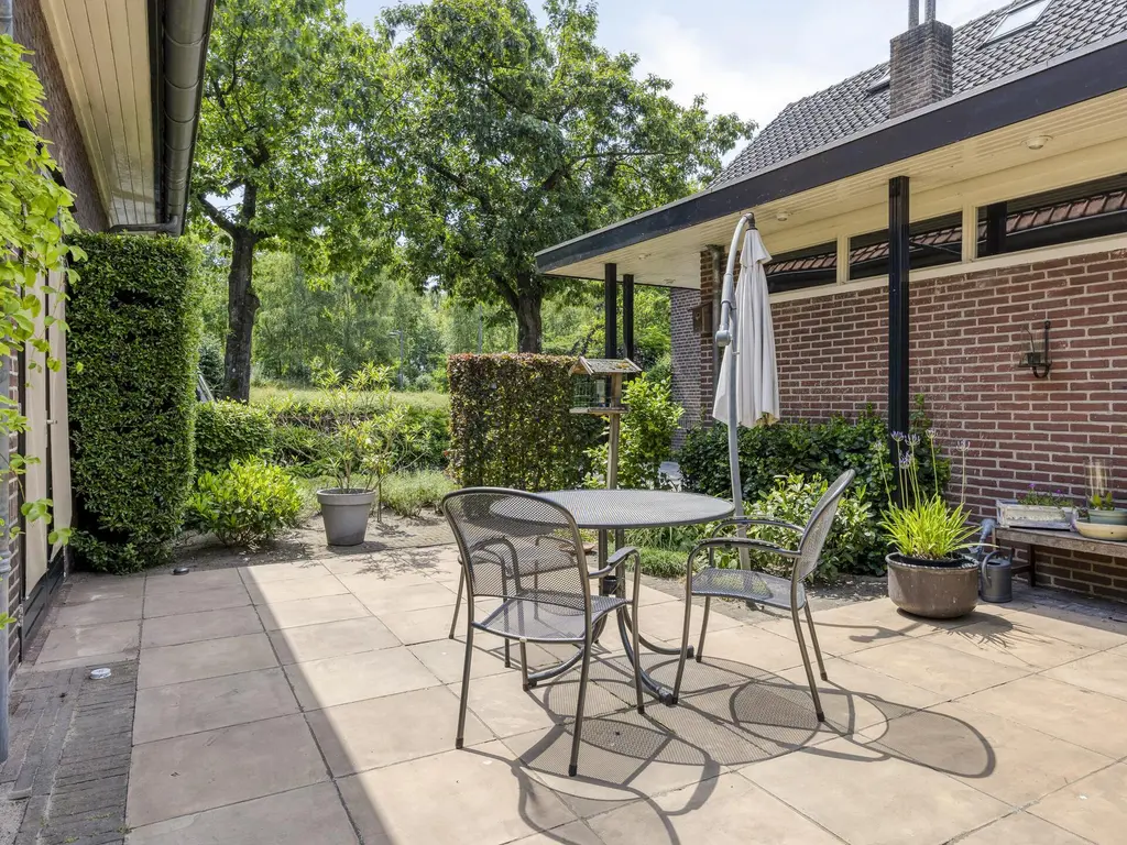 Floris V-laan 27, WAALWIJK