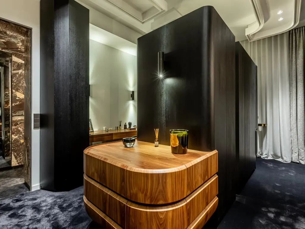 55 Av. Foch , PARIJS